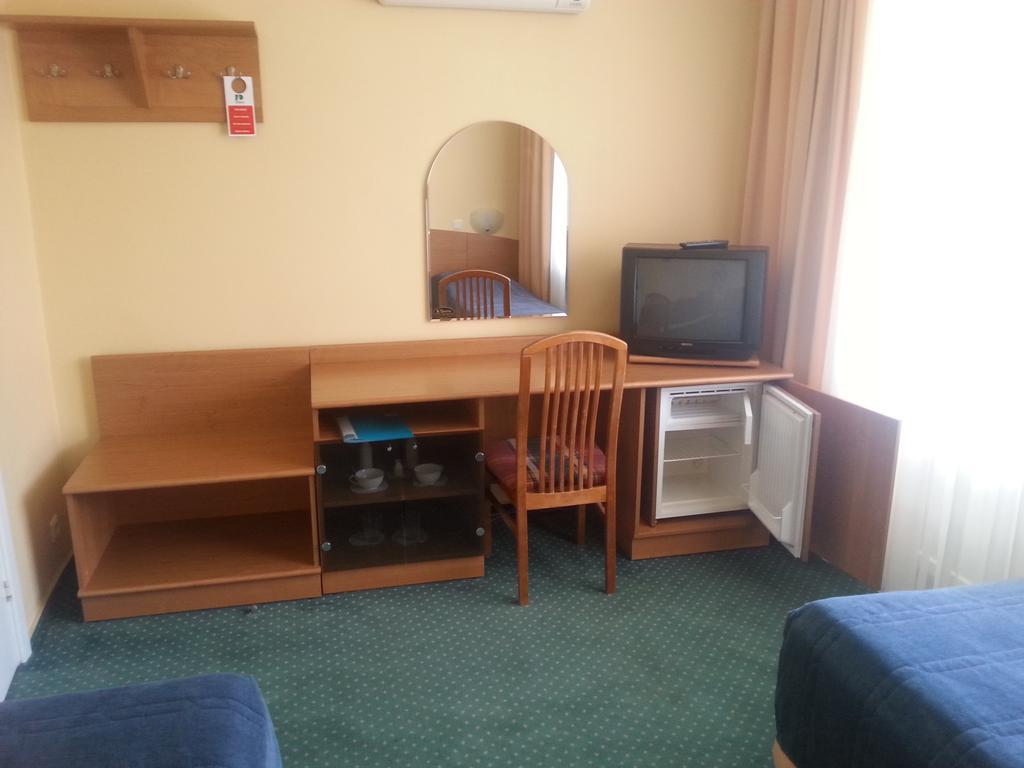Hotel Plinksiu Plinkšės Zewnętrze zdjęcie